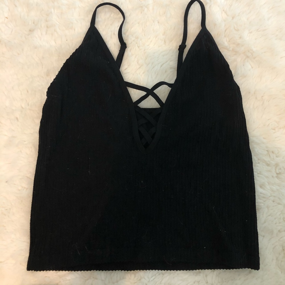 Black cropped tank top